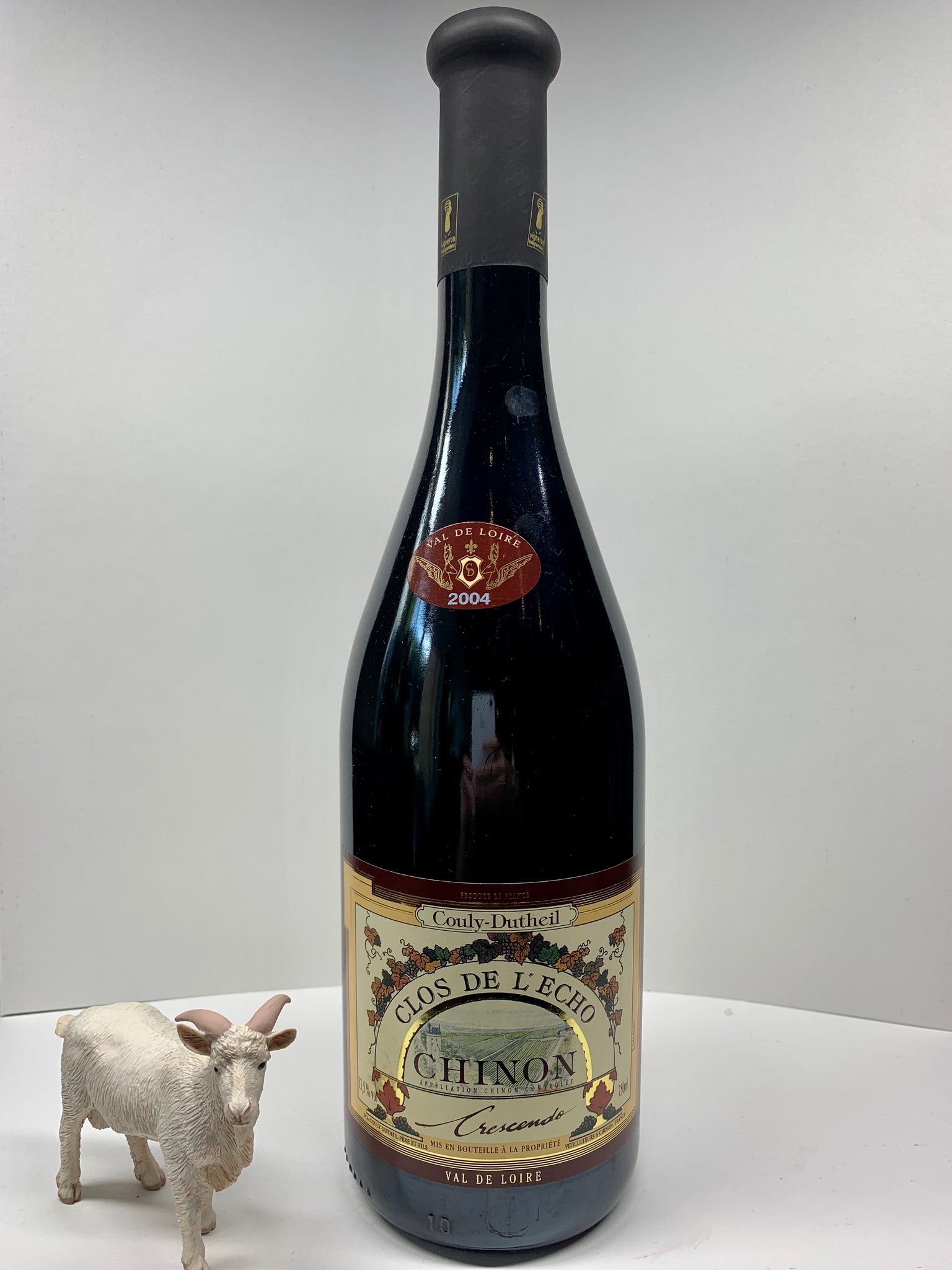 Chinon, "Clos de l'Echo Crescendo," Couly-Dutheil, Loire, France, 2004